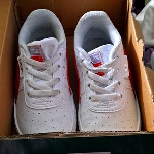 Puma toddlers sz 8